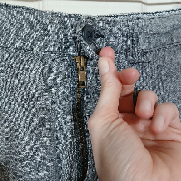 Bruno Gray Washable Linen Flat Front Shorts - Picture 9 of 13